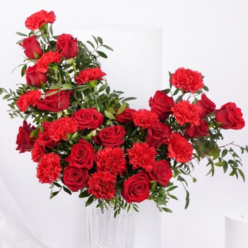 ⁦مذهلة | مزهرية 30 زهرة حمراء⁩ - الصورة ⁦2⁩